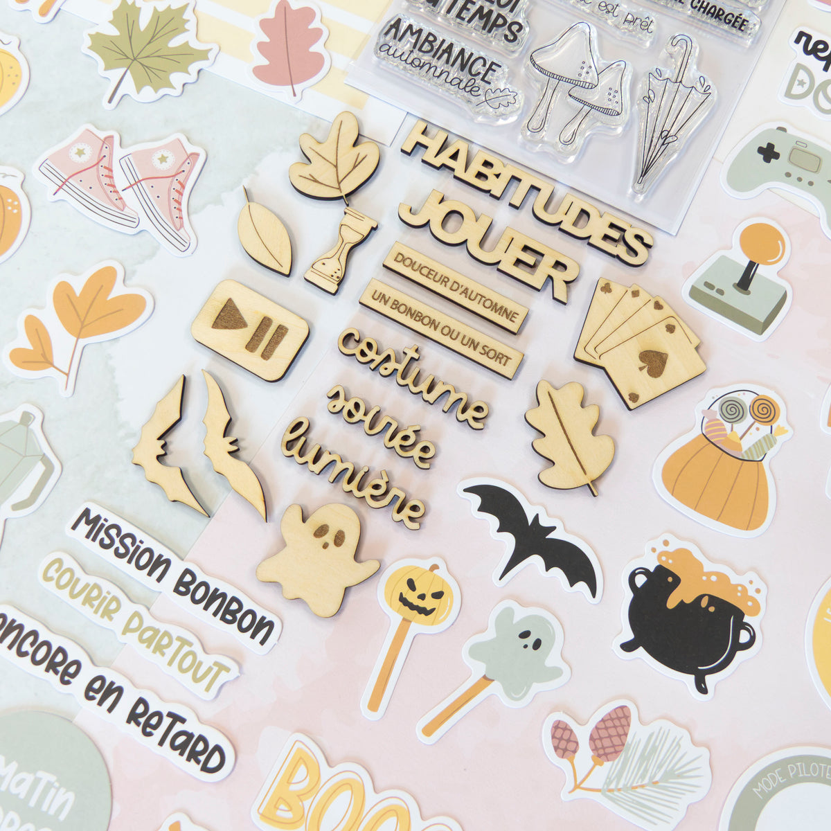 Embellissements en bois - Des crayons et des frissons
