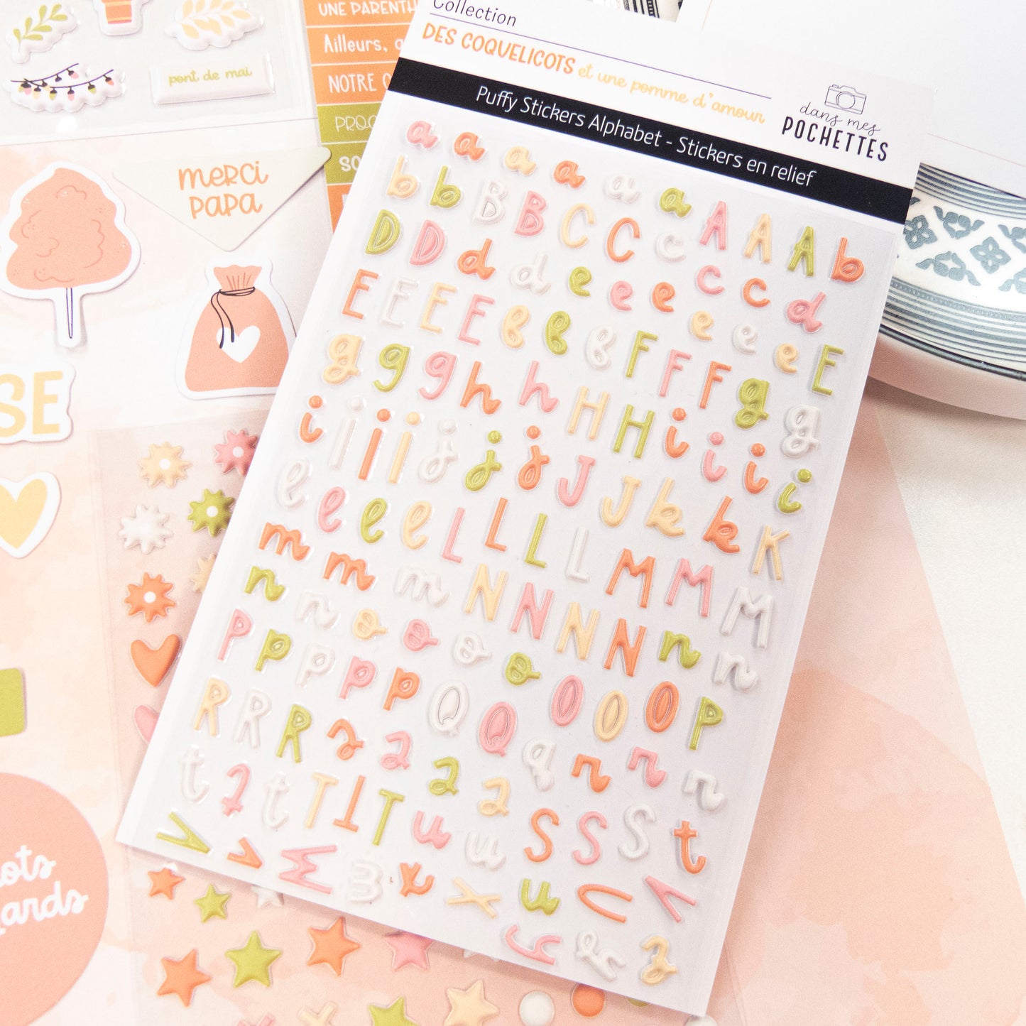 Stickers Puffy - Alphabets - Des coquelicots et une pomme d'amour