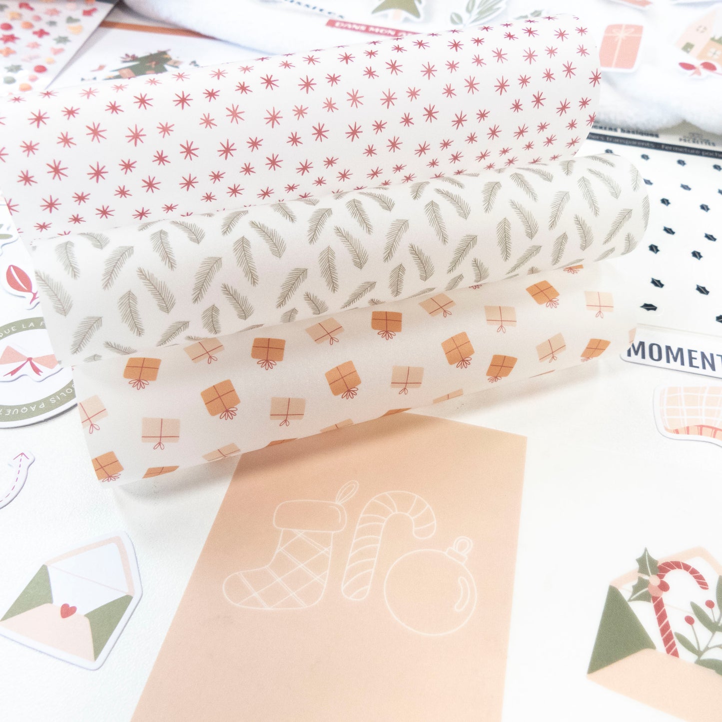 Assortiment de papiers calque - Un chocolat chaud et de la cannelle