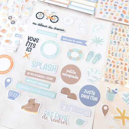 Die-cuts - Un bikini et des smoothies
