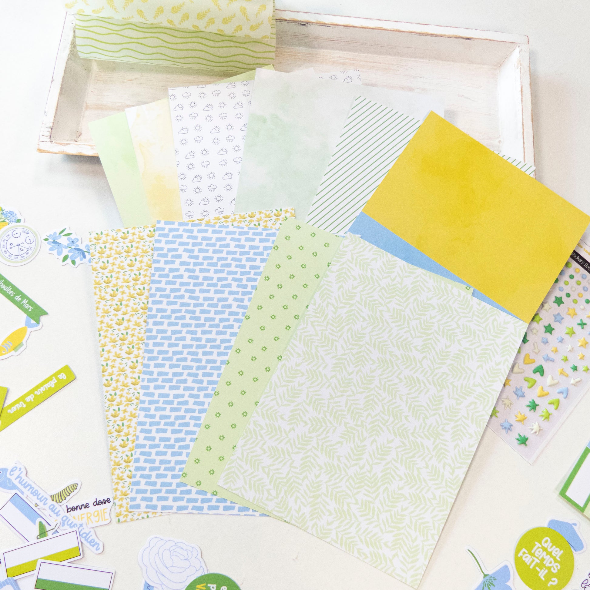 Lot de papiers décoratifs pastel et motifs imprimés, prêt pour planner Project Life « Des fleurs et des saveurs »