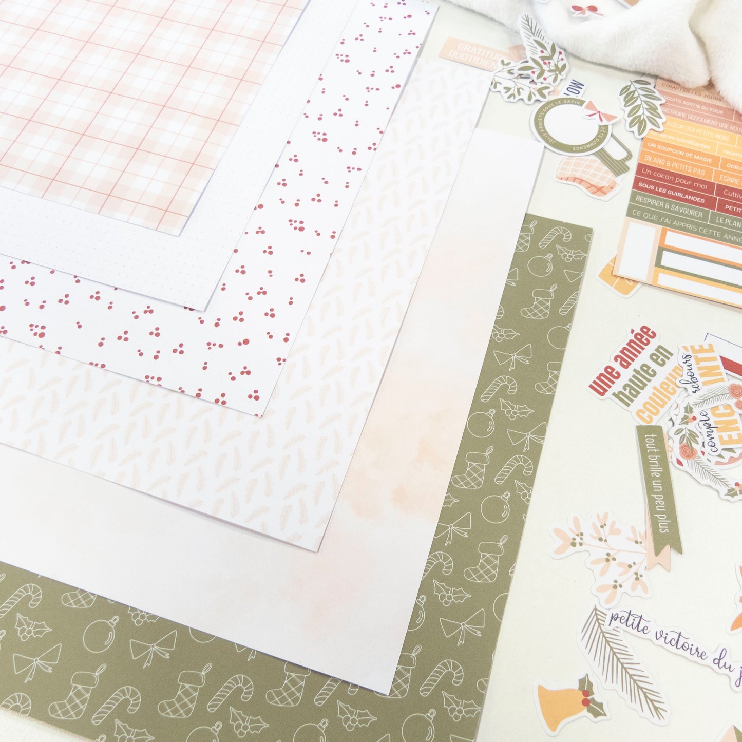 Collection de papiers de scrapbooking (30x30) - Un chocolat chaud et de la cannelle